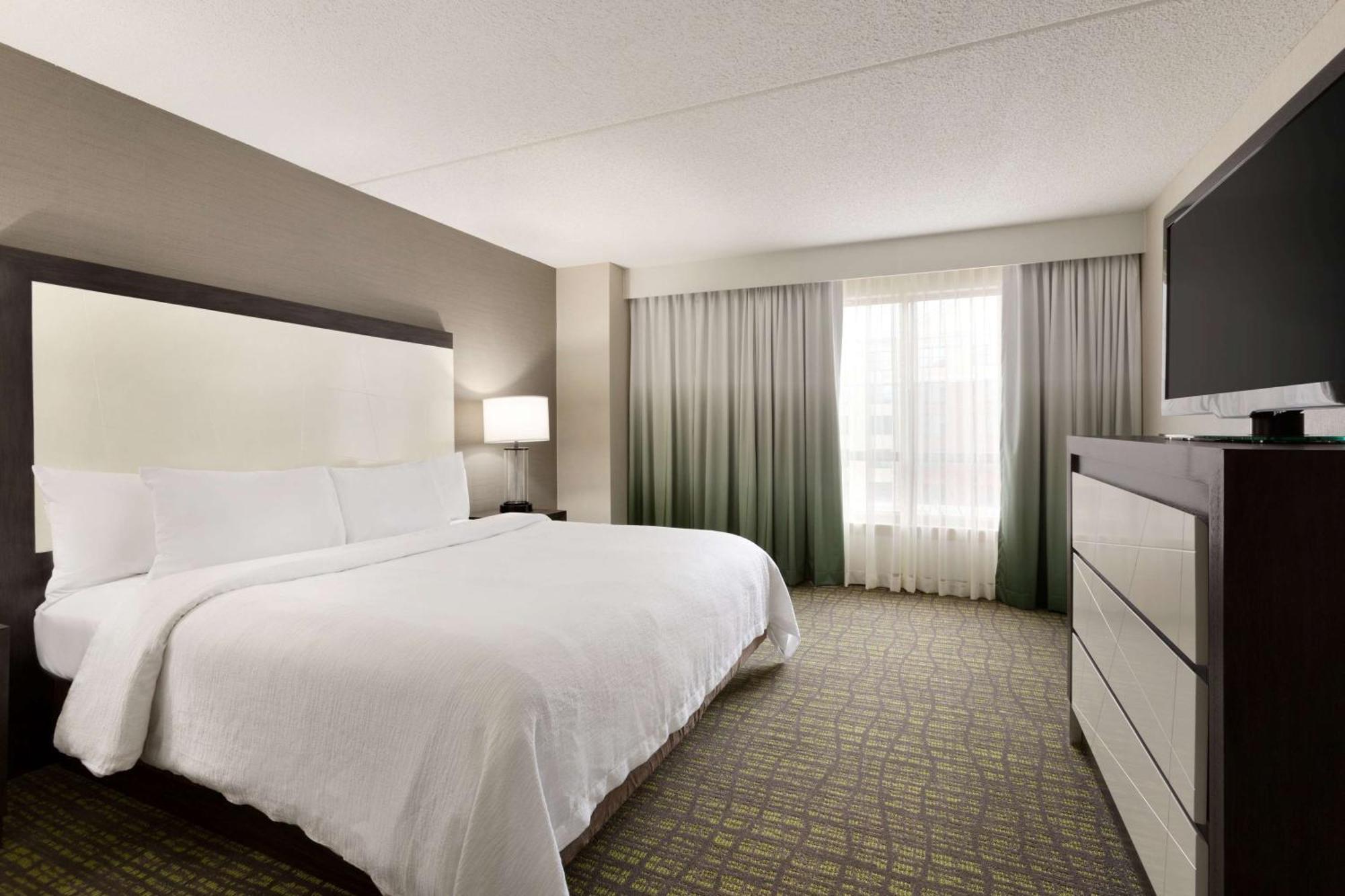Embassy Suites Newark - Wilmington/South Exterior foto