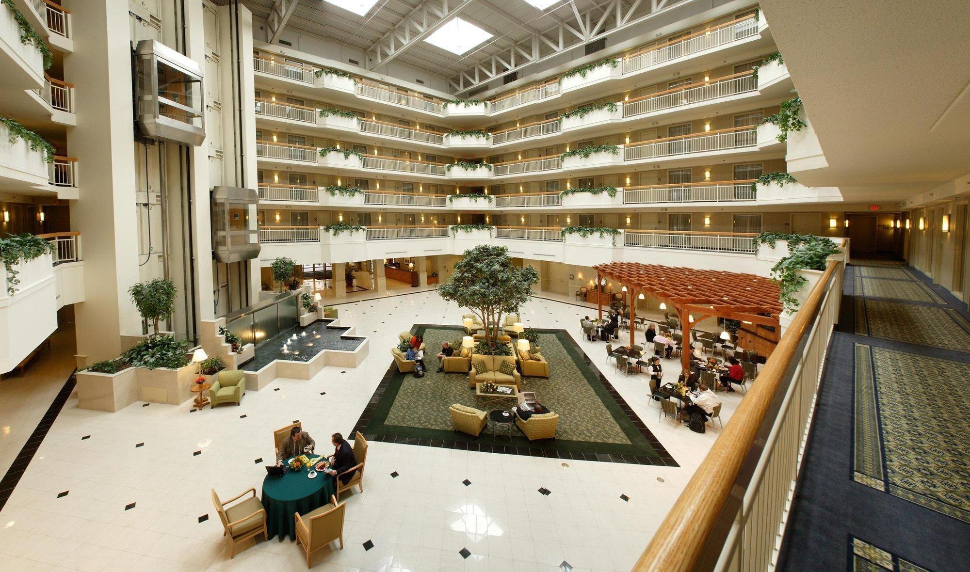 Embassy Suites Newark - Wilmington/South Exterior foto